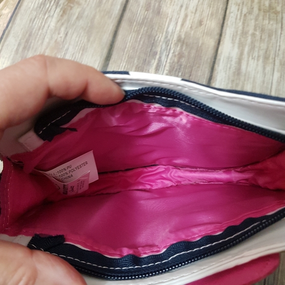 Hello Kitty purse - Picture 6 of 6